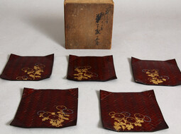 Handbemalte Bambus-Tellerchen online kaufen | © Shoji Bau | Japanische Antiquitäten und Möbel