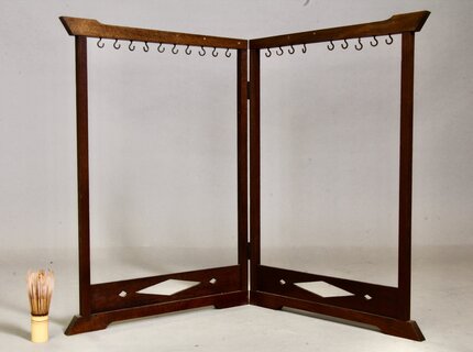 Japanischer Pinselhalter aus Holz mit Haken, klappbar Japanischer Pinselhalter aus Holz mit Haken, klappbar