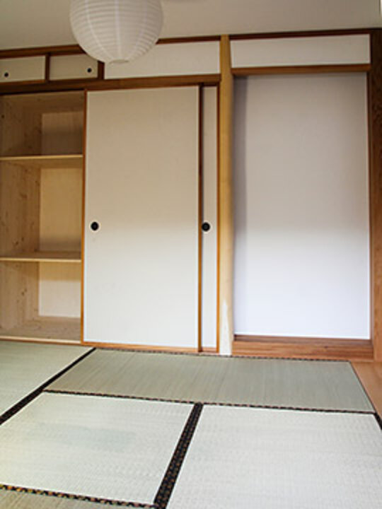 Tatami Raum nach Kundenwünschen angefertigt | © Shoji Bau | Japanische Räume und Möbel