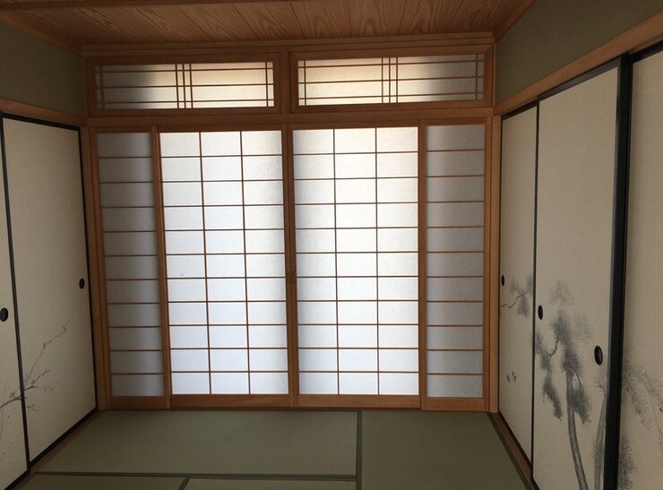 Japanische Einrichtung mit Shoji und Tatami