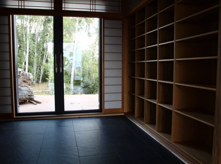 Japanische Einrichtung mit Shoji und Tatami