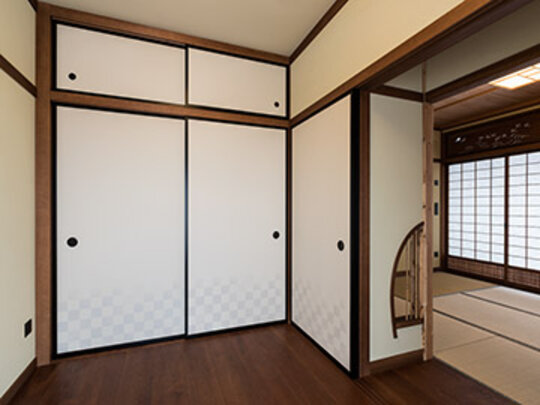 Wohnung japanisch einrichten - Shoji Bau bietet japanische Einrichtungsgegenstände und Kunst für Ihr Zuhause | © Shoji Bau | Japanische Räume und Möbel